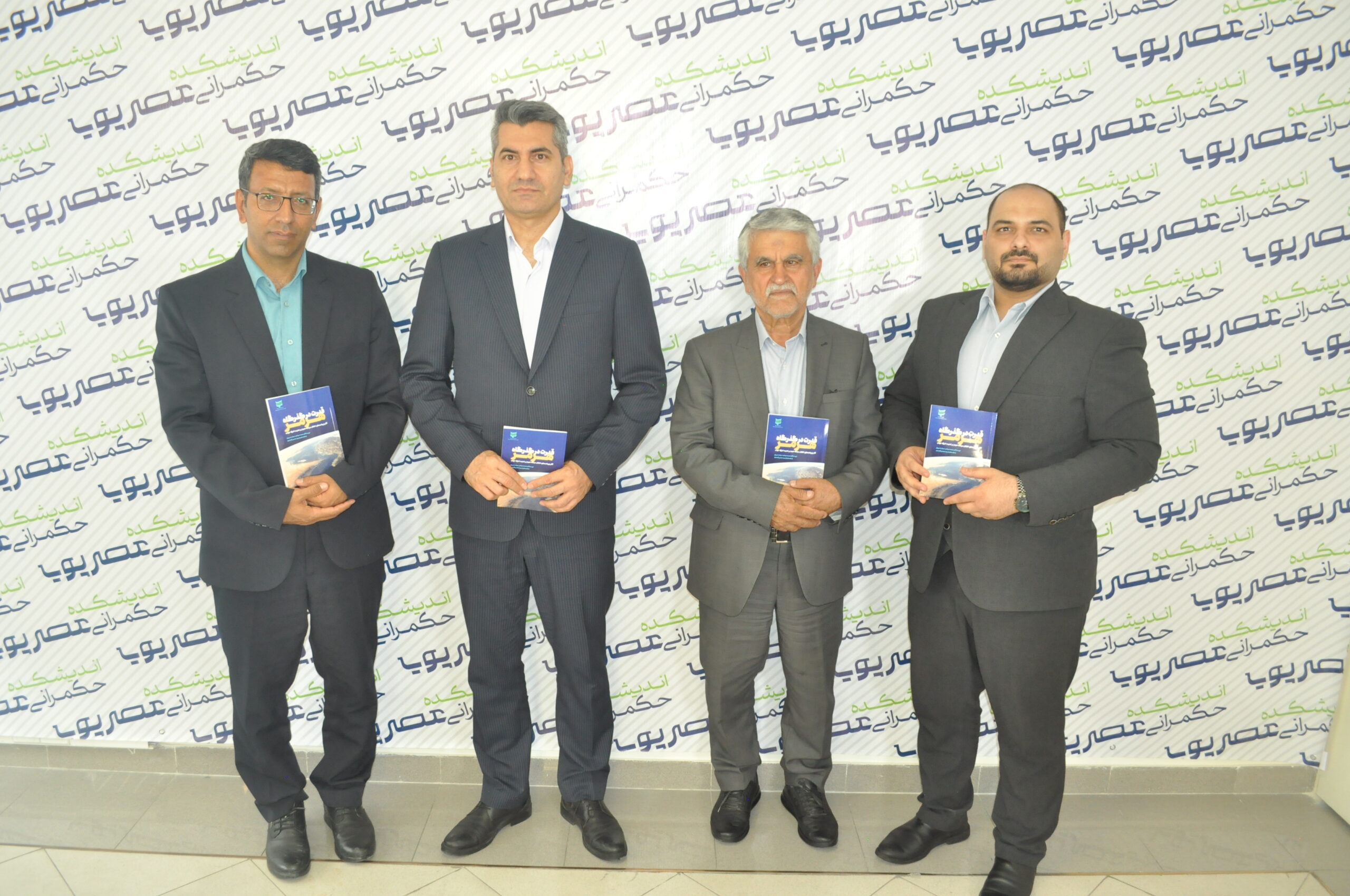 DSC 0405 scaled گزارش تصویری نشست رونمایی از کتاب قدرت در تنگه هرمز